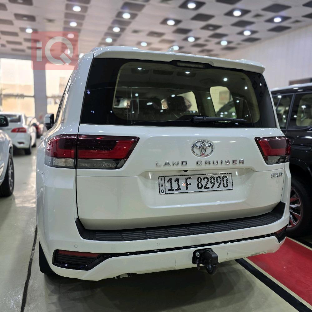 تويوتا لاندكروزر